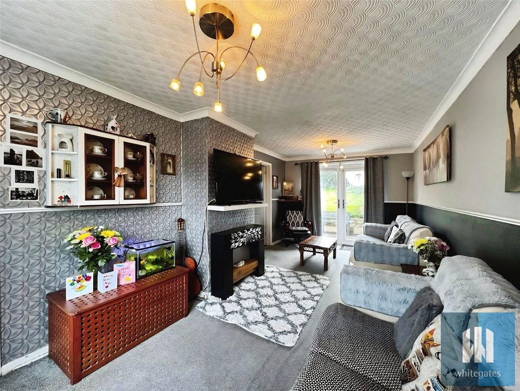 Property photo 2 of 20 Picture No. 13