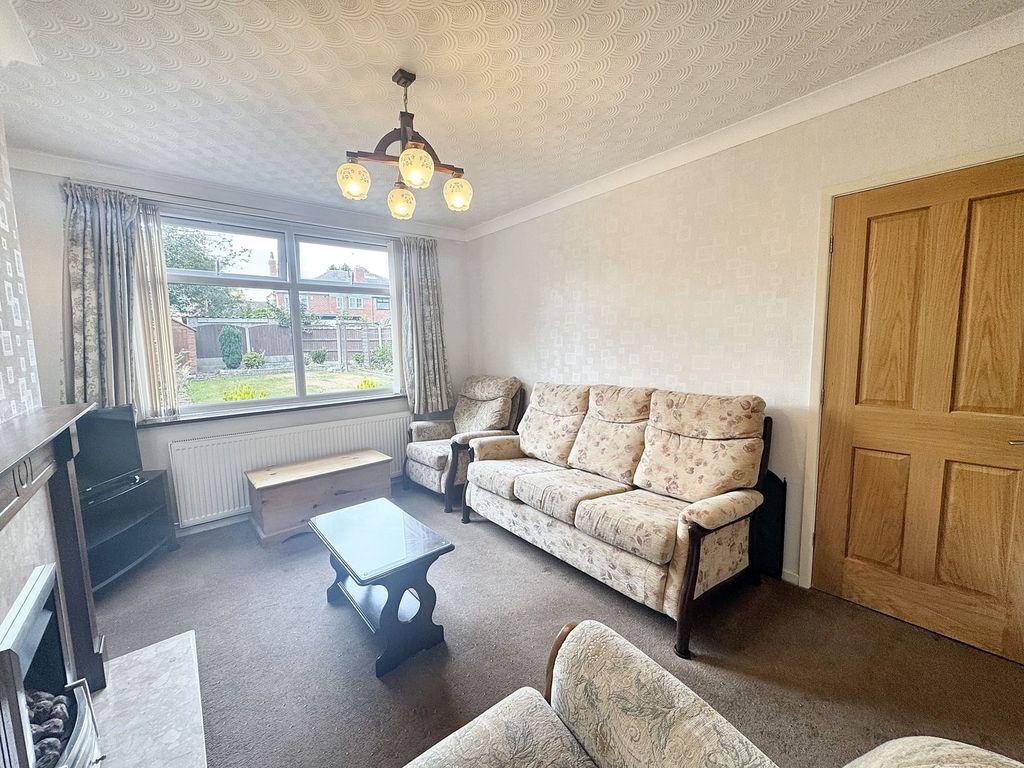 Property photo 3 of 38