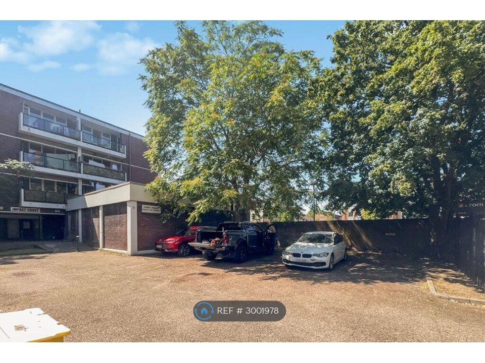 Property photo 3 of 11