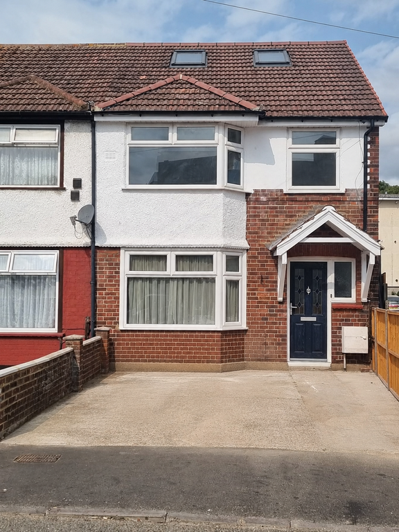 Property photo 1 of 11