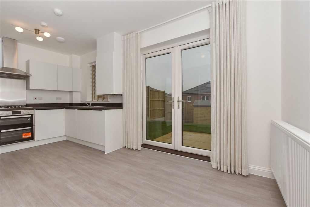 Property photo 2 of 19 Kitchen/Diner