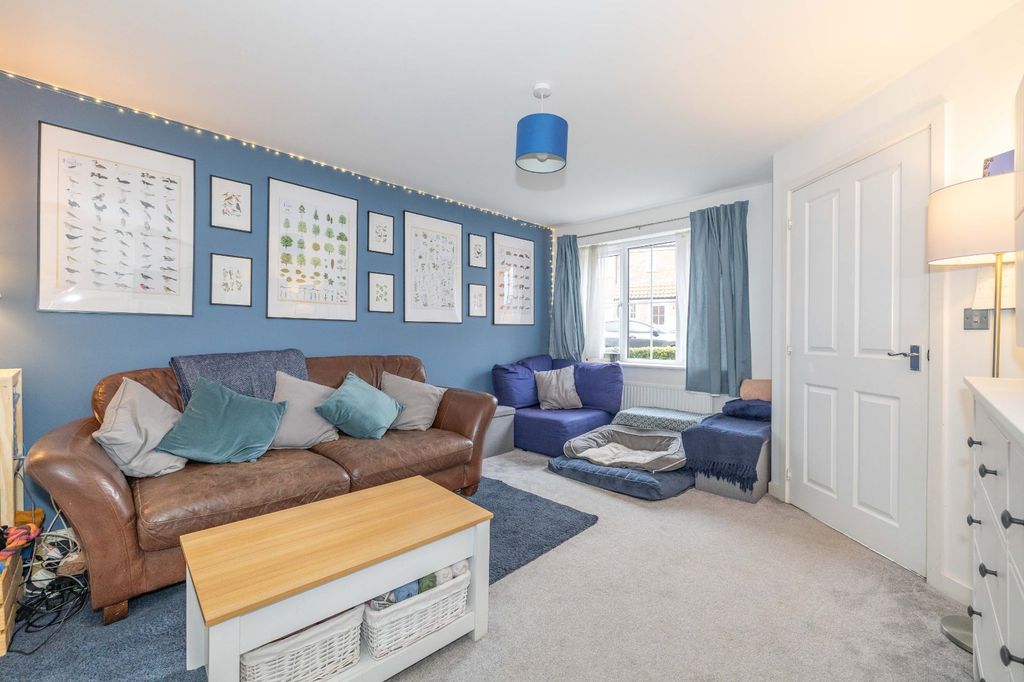 Property photo 2 of 13 Picture 2