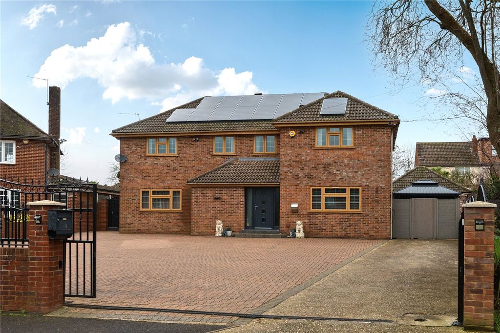 Property photo 1 of 25 External Front