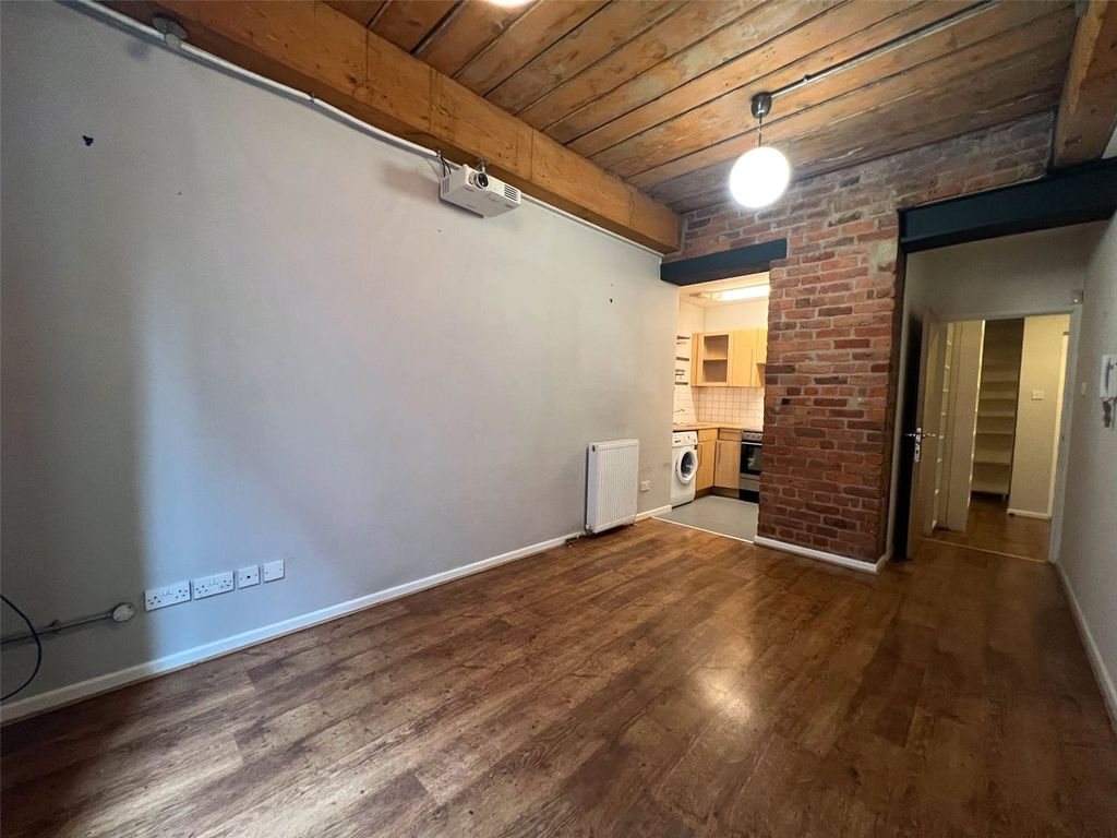 Property photo 3 of 7 Picture No. 07