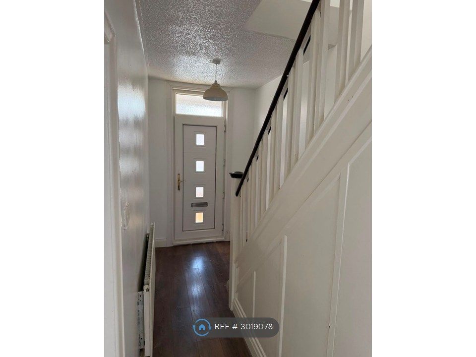 Property photo 2 of 29