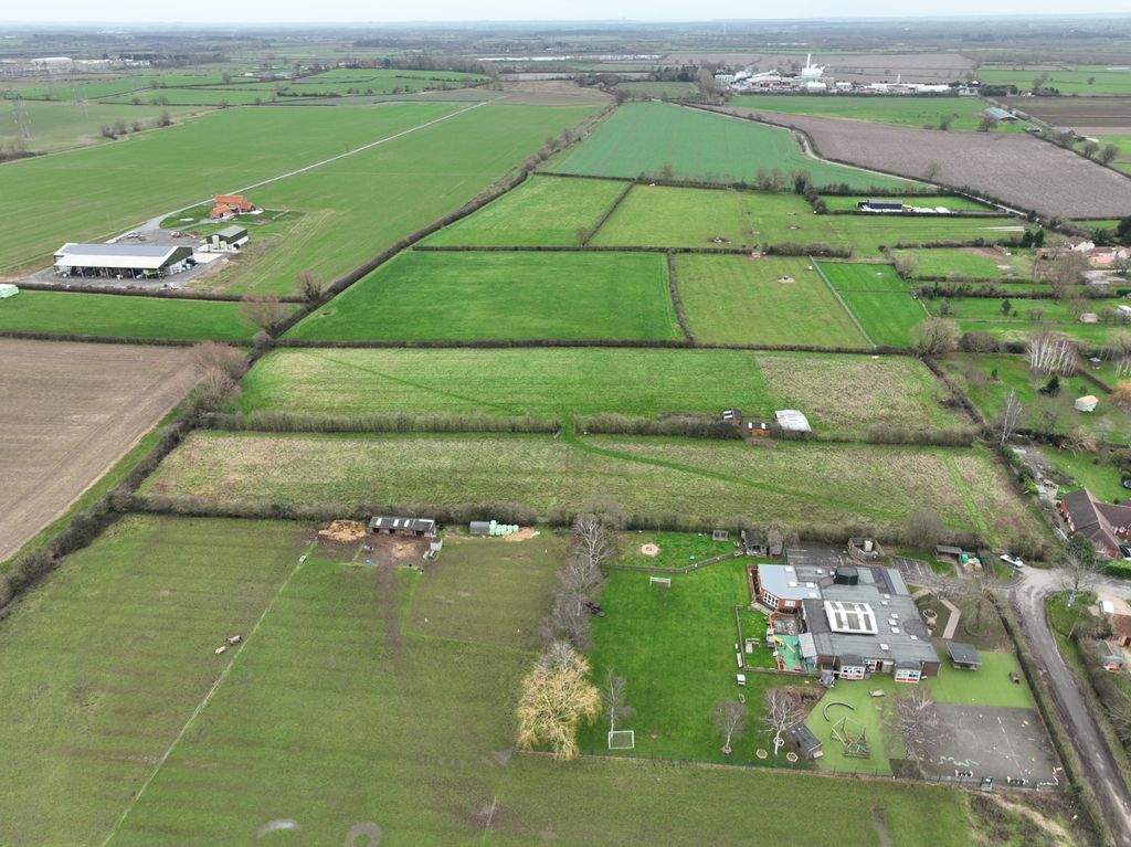 Property photo 3 of 4 Photo 3