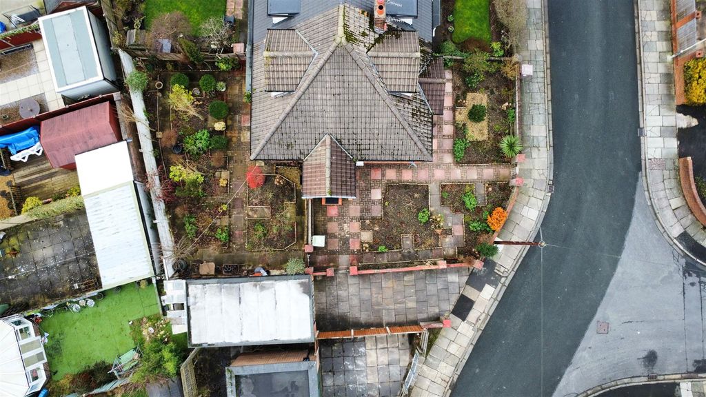 Property photo 3 of 23 Grimshaw Street, For Sale