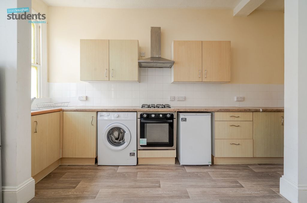 Property photo 3 of 10 3Dd4c0Bc-Fbef-45c...