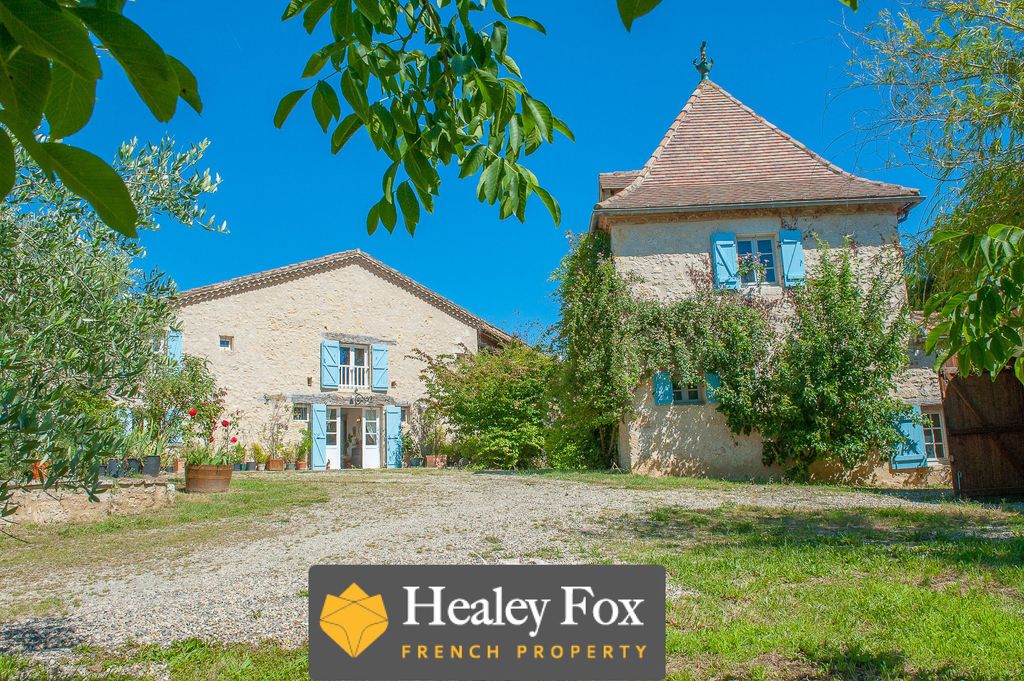 Property photo 3 of 43