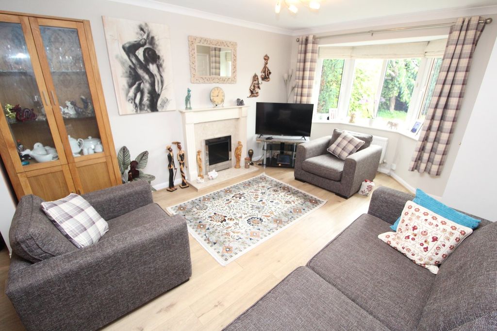 Property photo 3 of 19