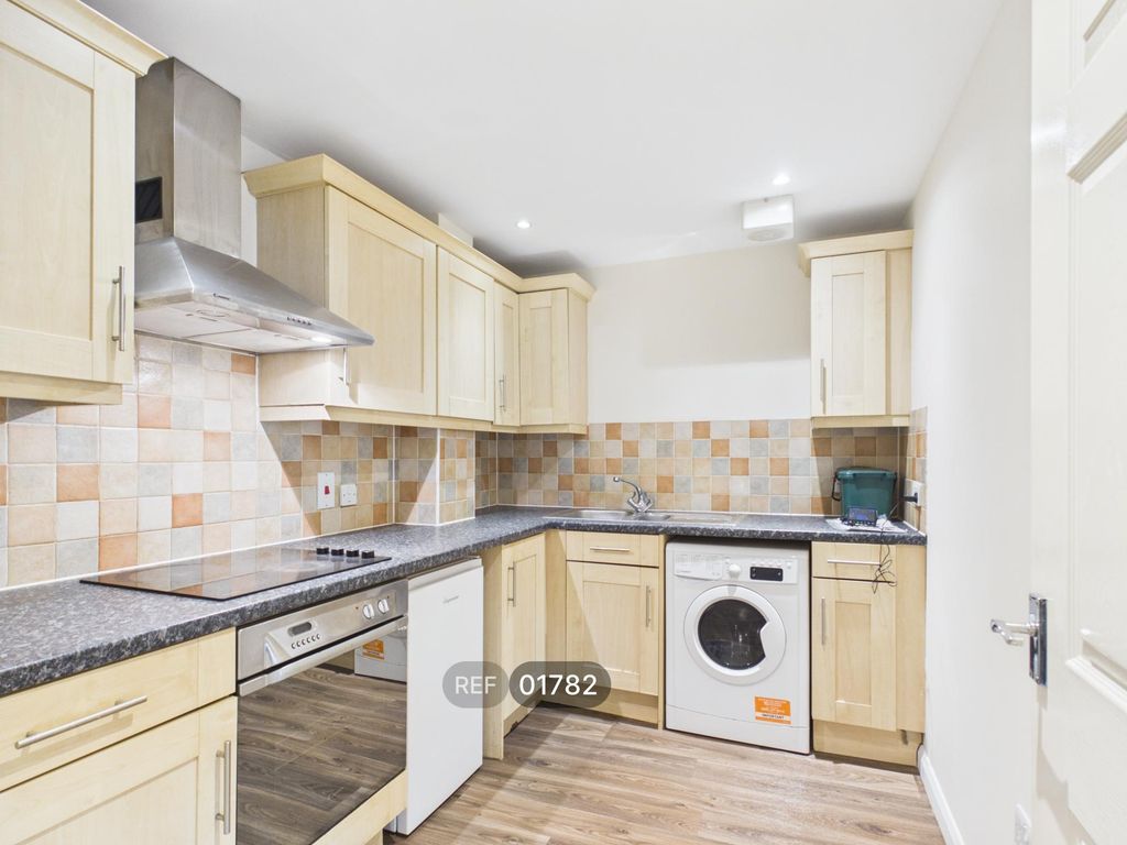 Property photo 2 of 12 Kitchen