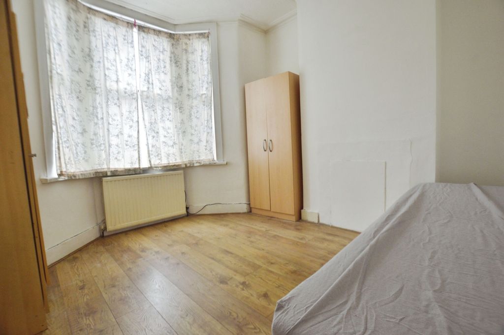 Property photo 3 of 12 Pbox-Img.Jpg
