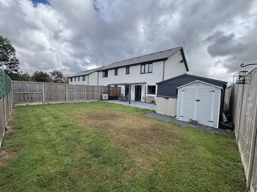 Property photo 2 of 41