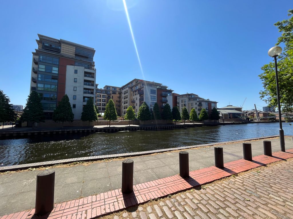 Property photo 3 of 19