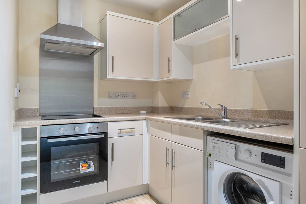 Property photo 2 of 16 Reception/Kitchen