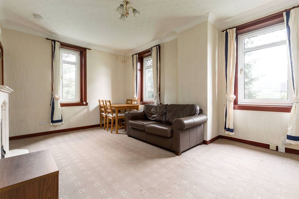 Property photo 2 of 20 Picture No. 14
