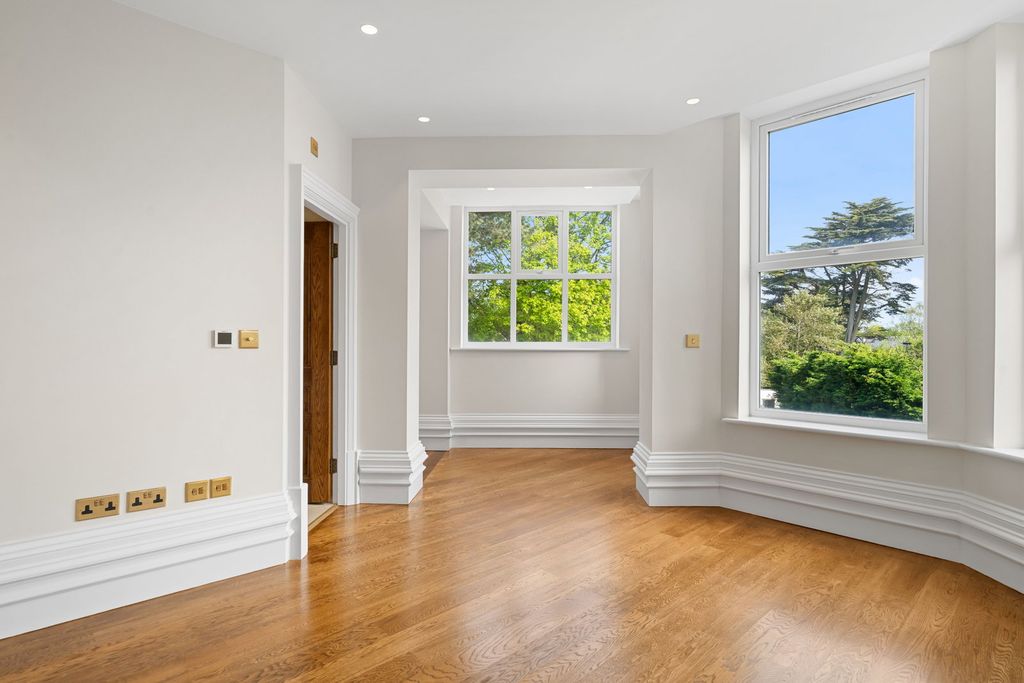 Additional image 13 of 3 bed flat for saleVictoria Road, Formby L37