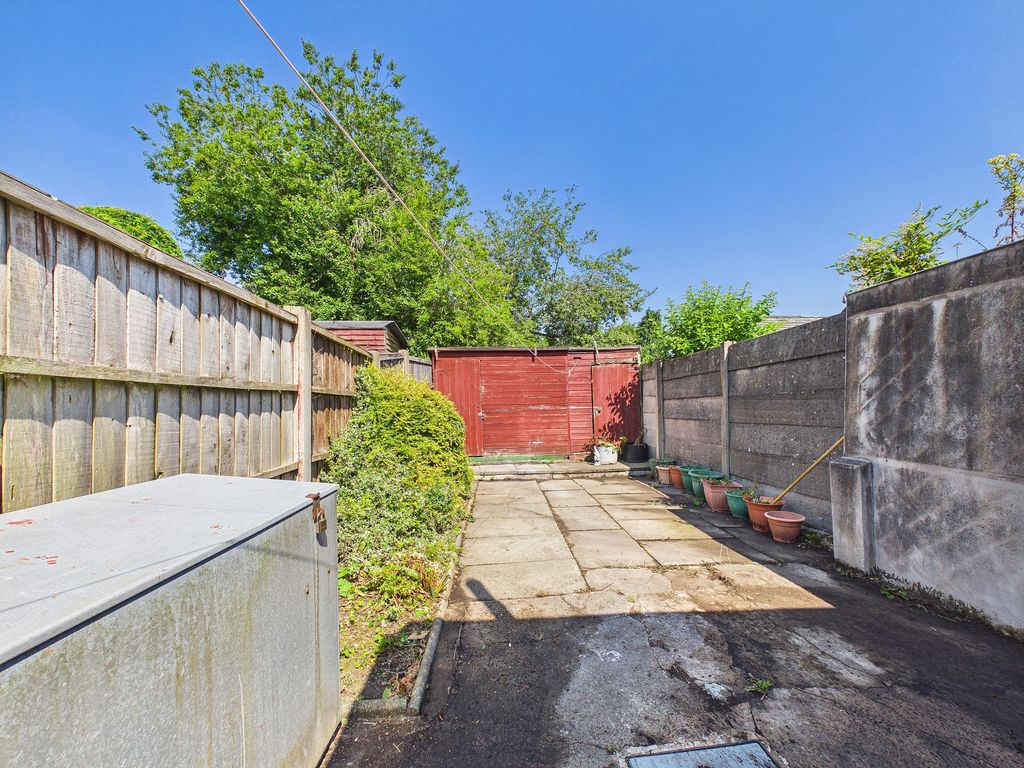 Property photo 2 of 24