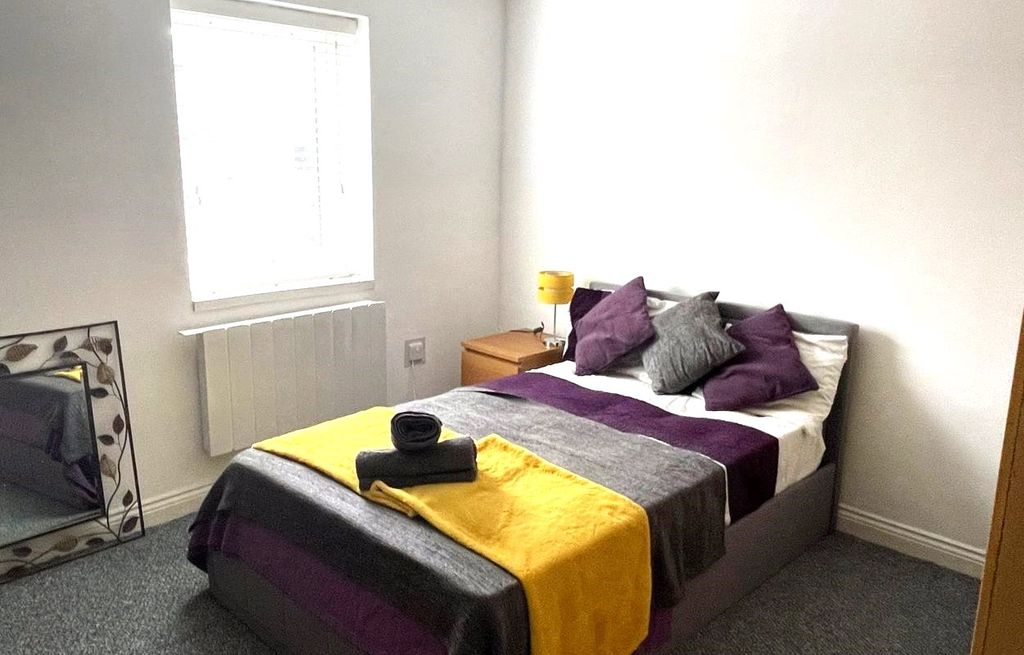 Property photo 2 of 24 Picture No. 27