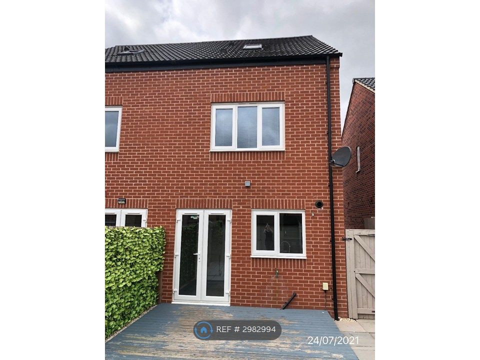 Property photo 2 of 11