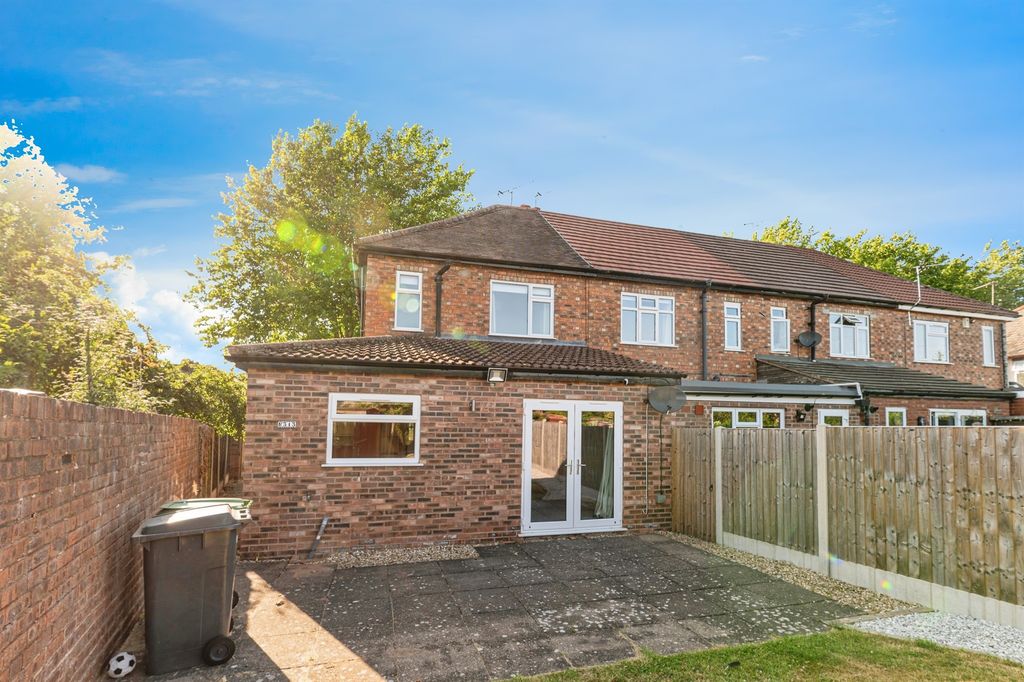 Property photo 2 of 17