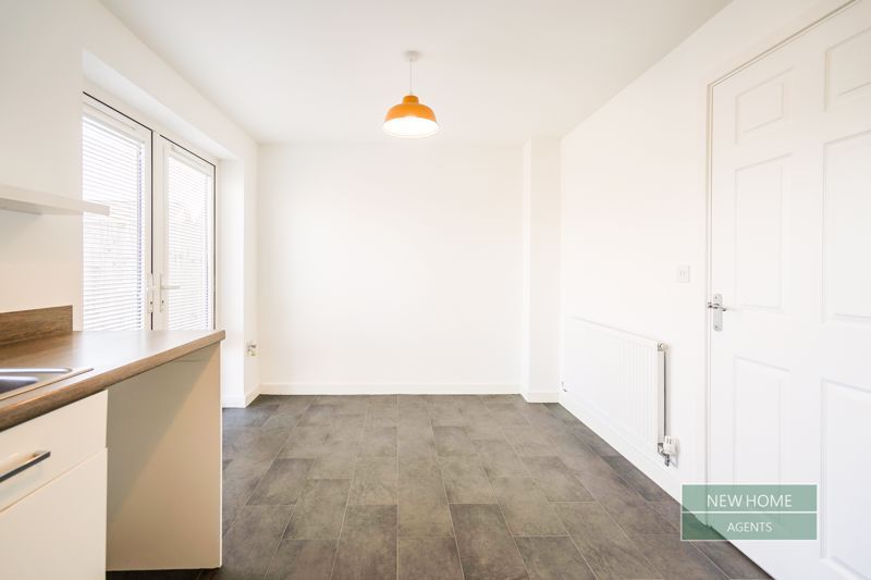 Property photo 3 of 27 Photo 10