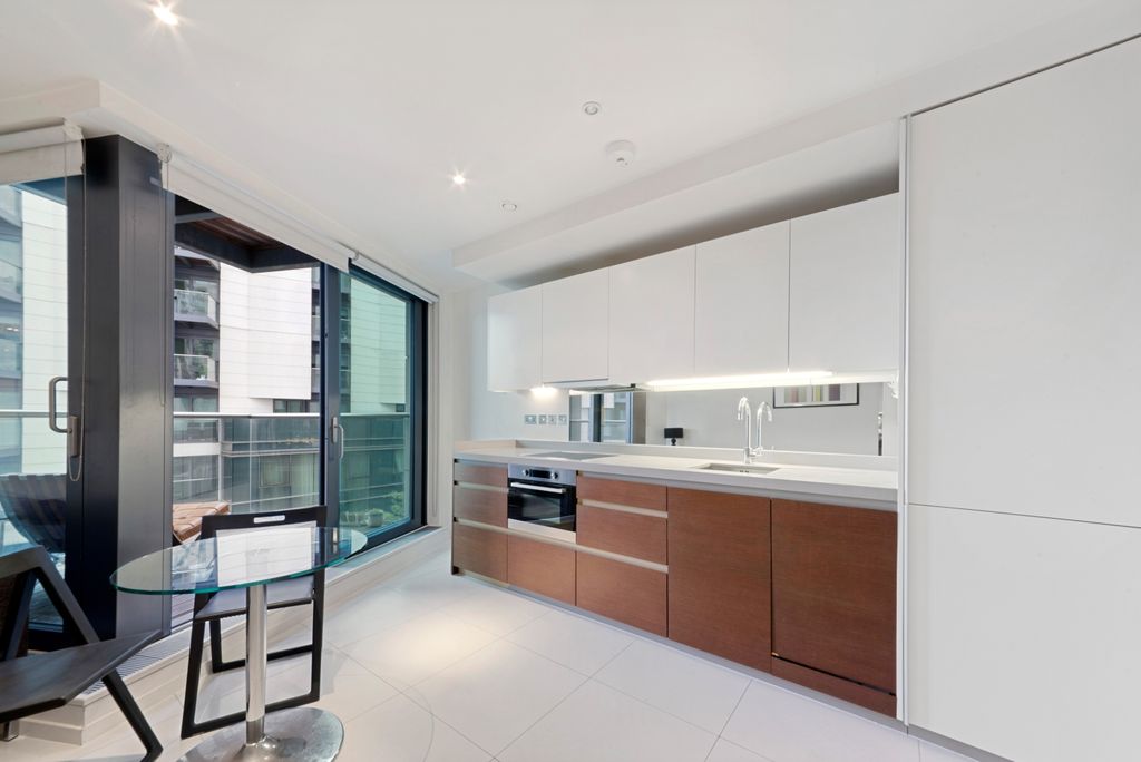 Property photo 3 of 8 Kitchen