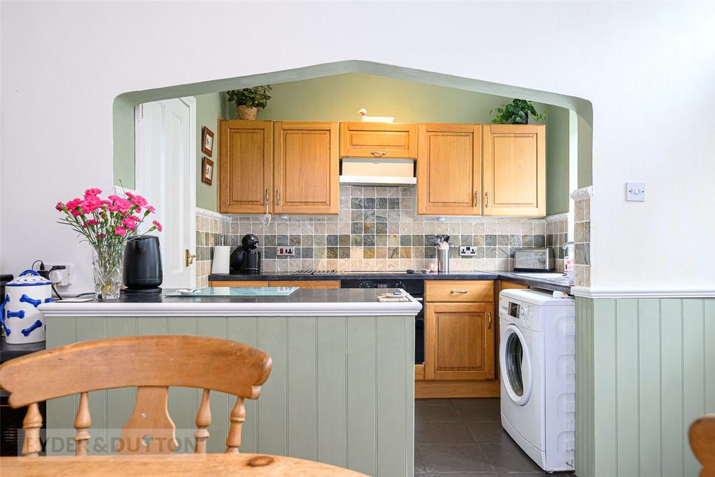 Property photo 3 of 19 Picture No. 12