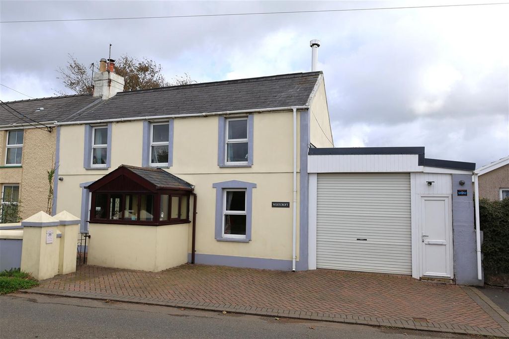 Property photo 2 of 15 Porch
