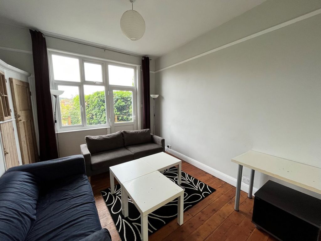 Property photo 2 of 12 Gallery