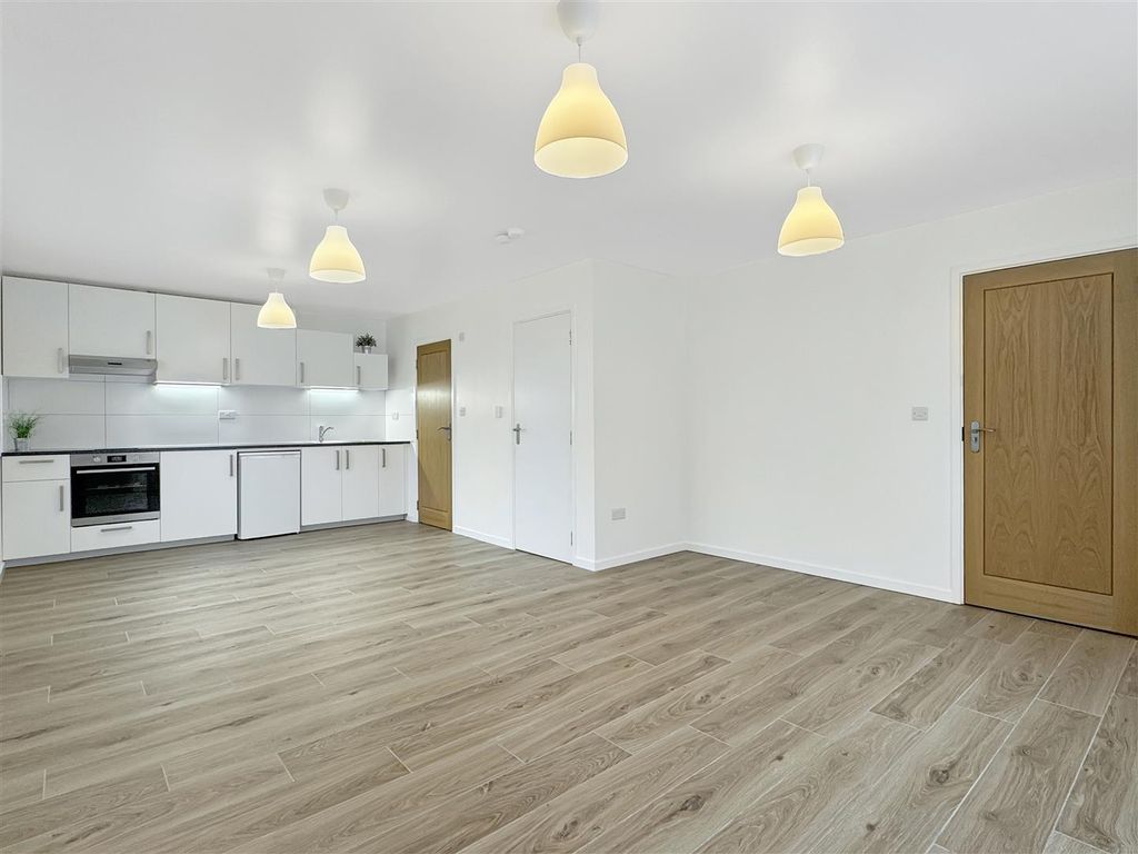Property photo 2 of 31 Img (21).Jpg