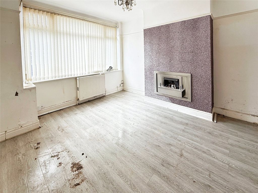 Property photo 2 of 13 Picture No. 08