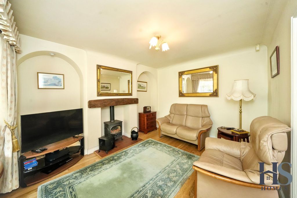 Property photo 3 of 31
