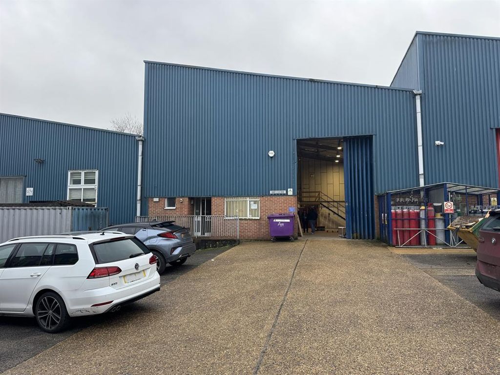 Property photo 1 of 3 Photo