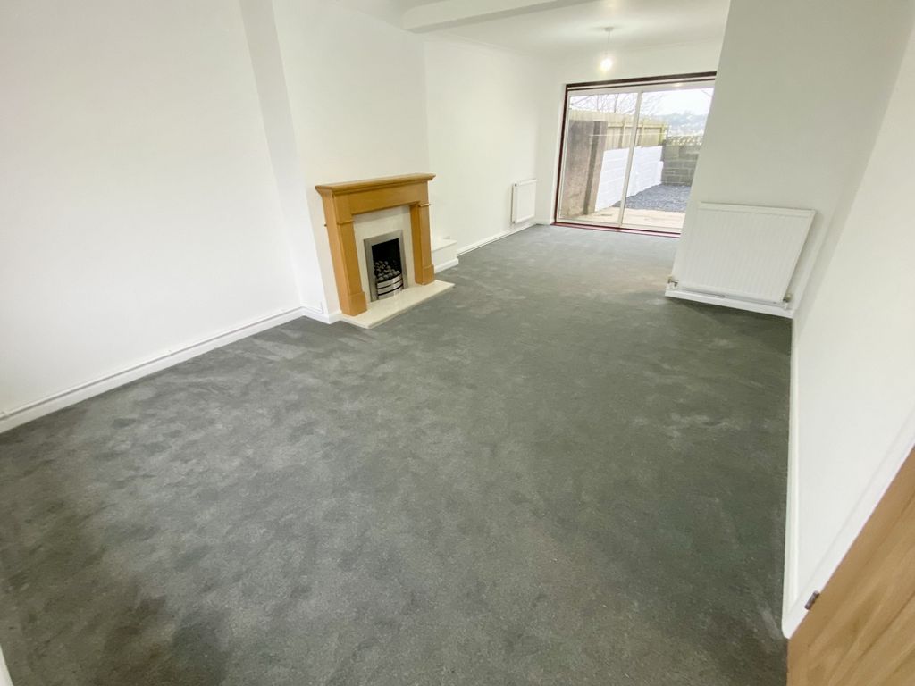 Property photo 2 of 13 Lounge-Dining Room