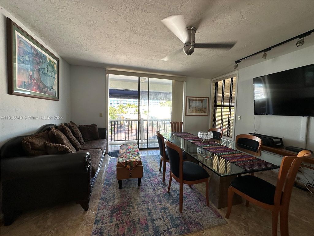 Property photo 2 of 28 <Alttext/>