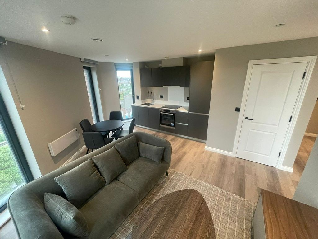 Property photo 3 of 12 Image