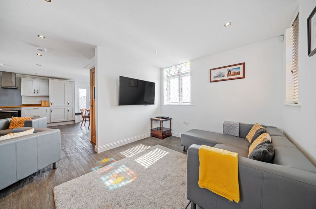 Property photo 2 of 28 1440894-5-69d97c65B713A