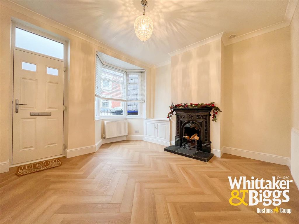 Property photo 2 of 18 Reception One