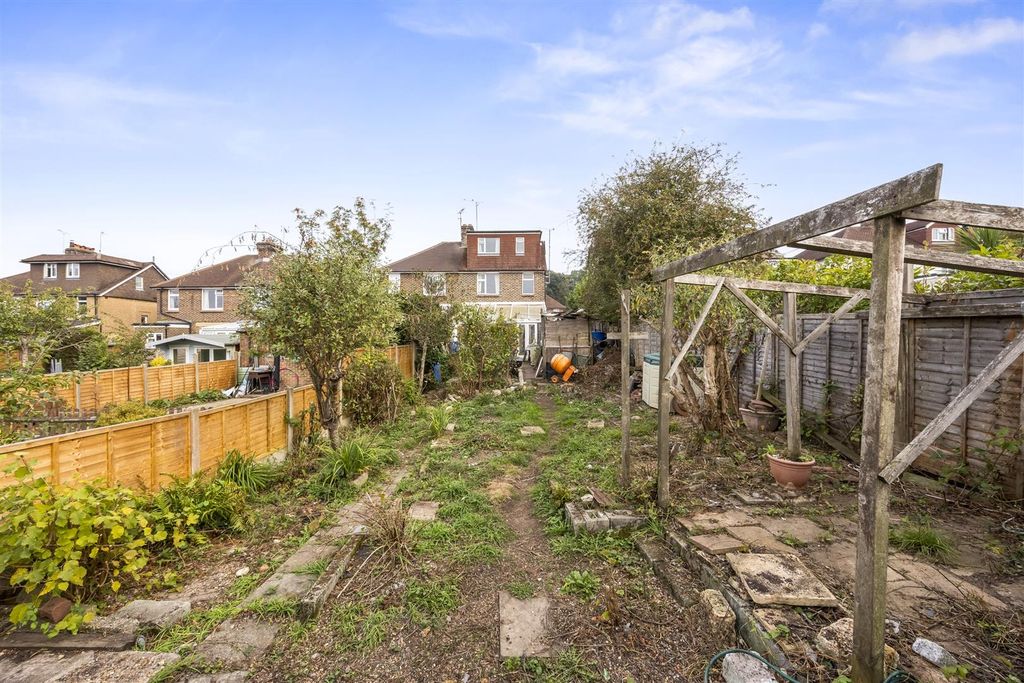 Property photo 2 of 17 Dellney Avenue, 23-018.Jpg
