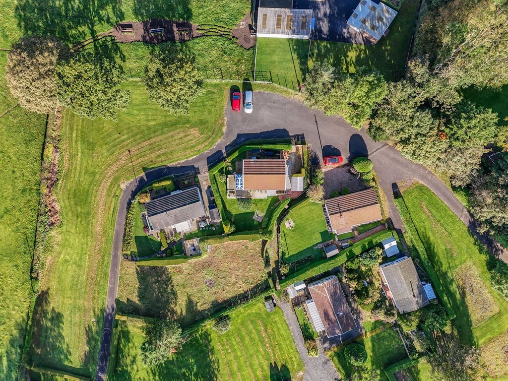 Property photo 2 of 36