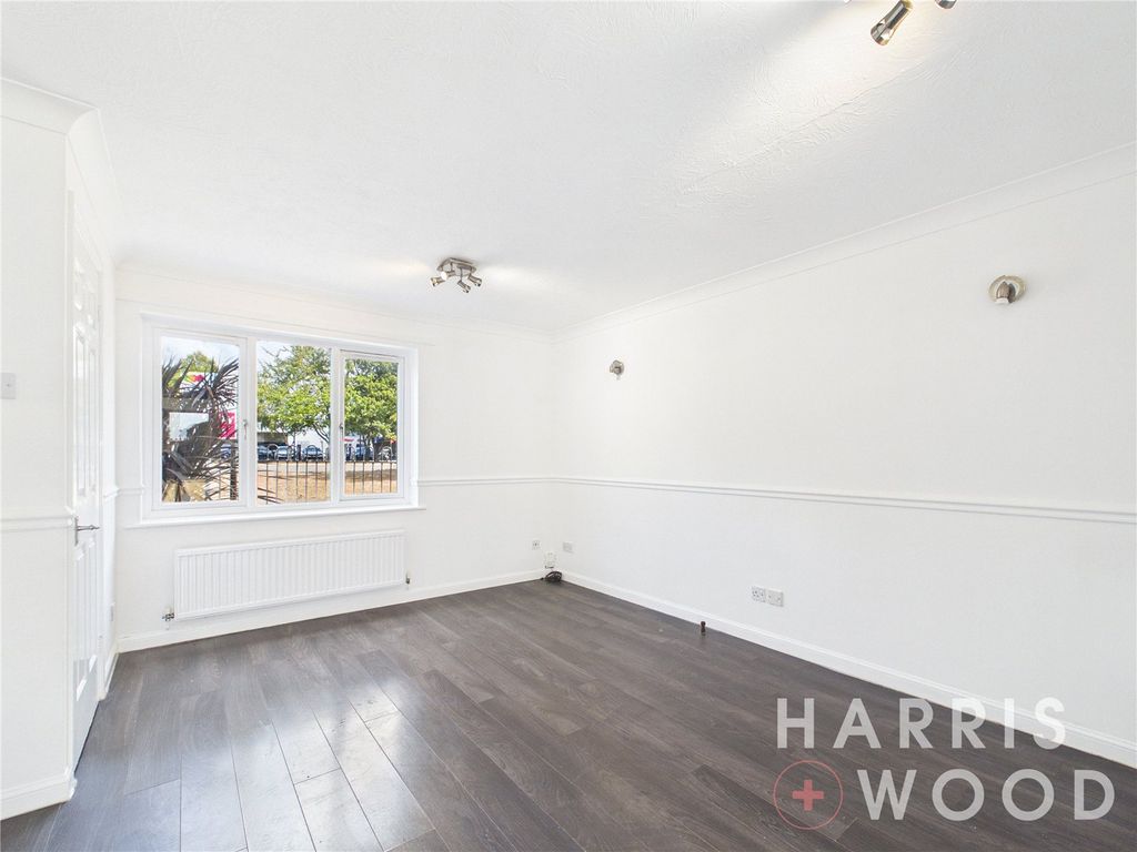 Property photo 2 of 19 Picture No. 02