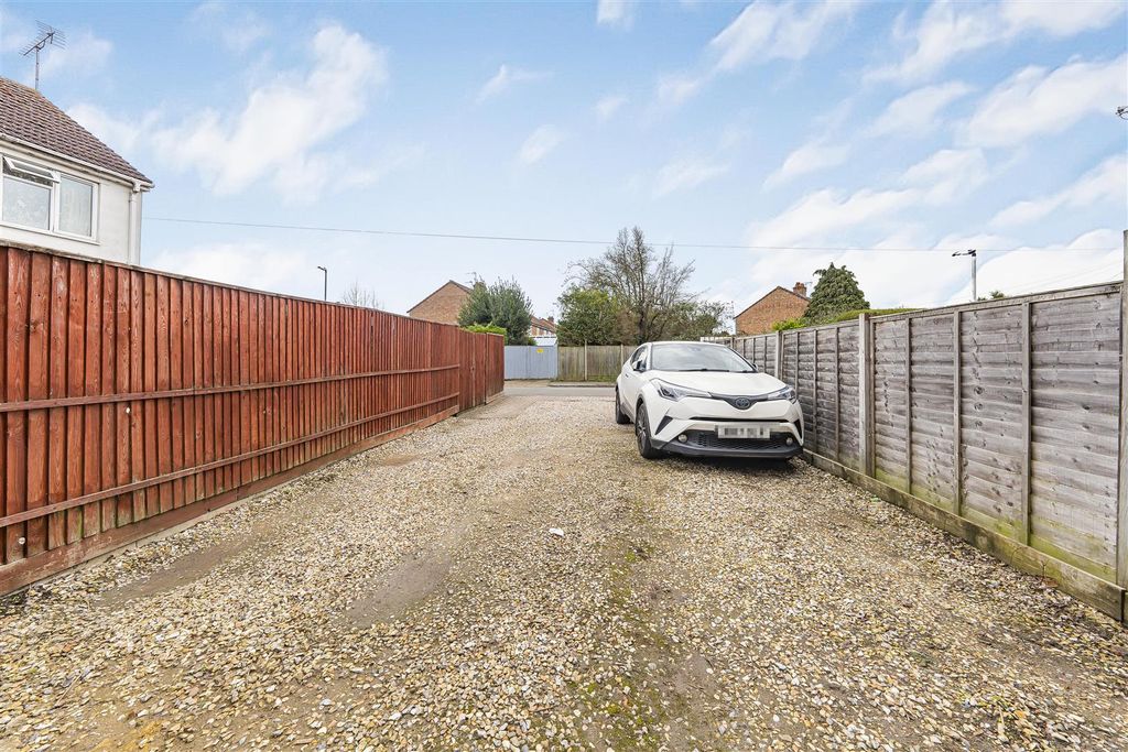 Property photo 3 of 13 Photo Mar 13 2026, 3 05 33 Pm.Jpg