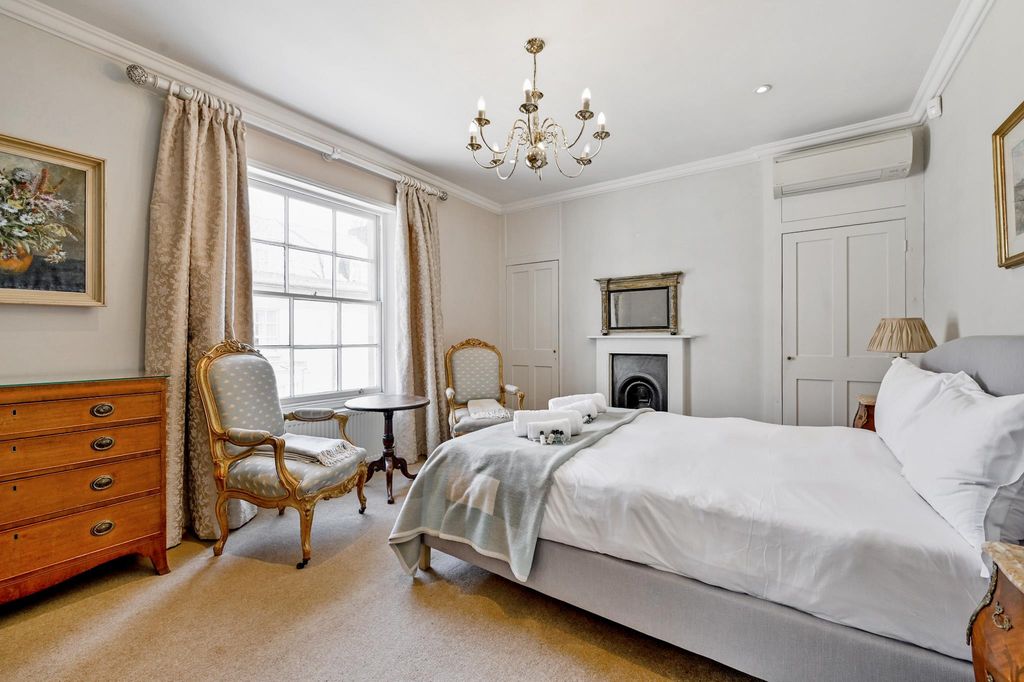 Additional image 6 of 5 bed town house for saleSt. John Street, Oxford, Oxfordshire OX1