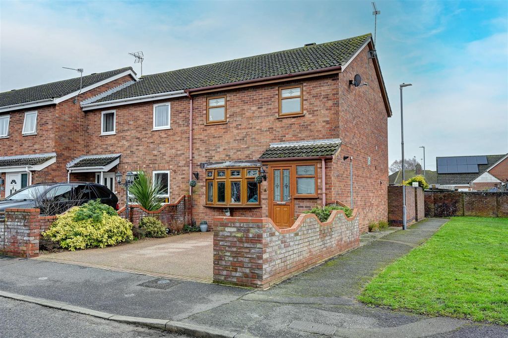 Property photo 1 of 17 Front.Jpg