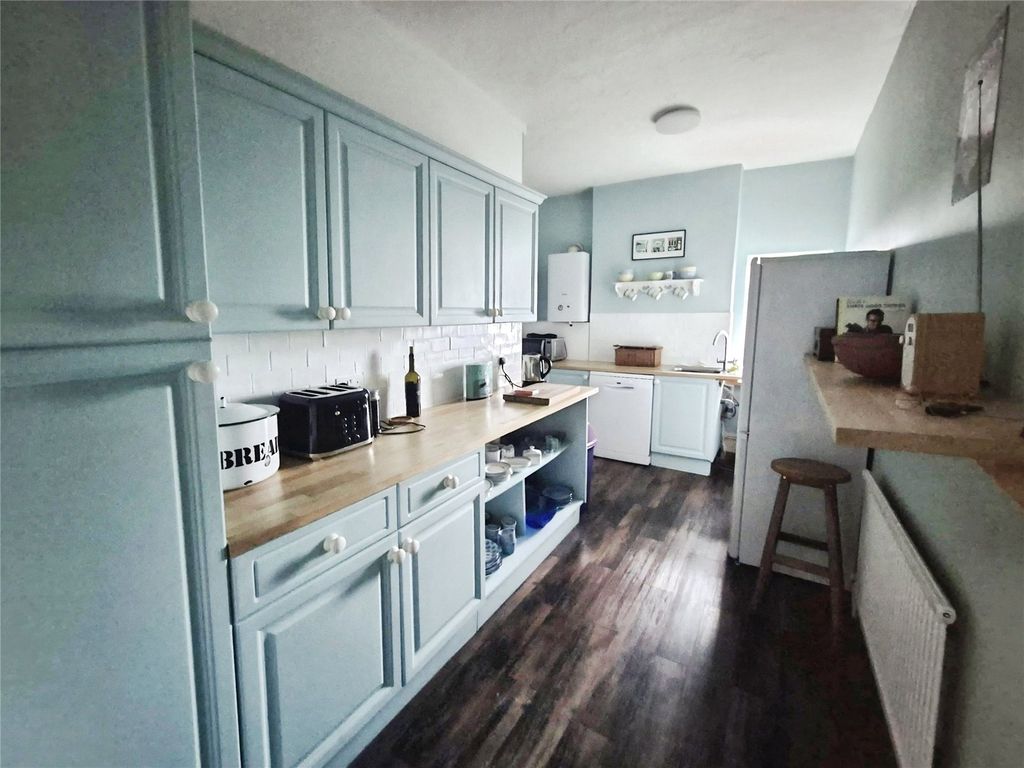 Property photo 3 of 17 Picture No. 06