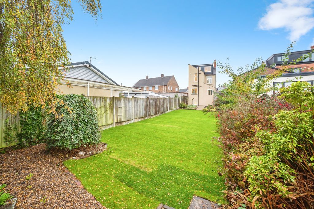 Property photo 1 of 29 7B1A2343