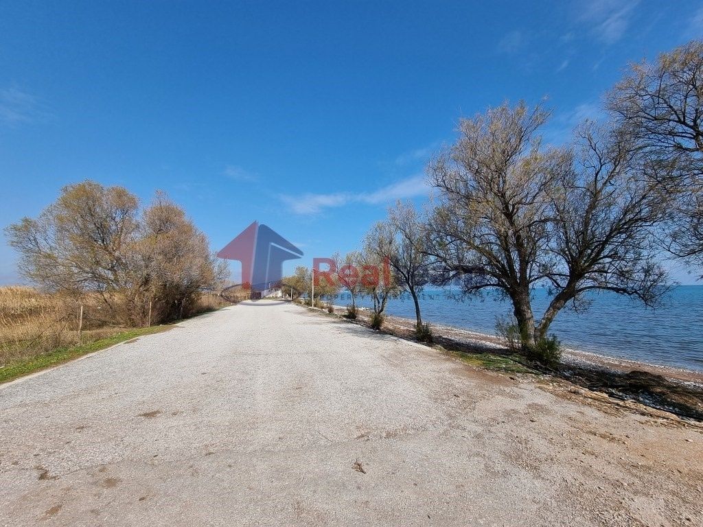 Property photo 1 of 25