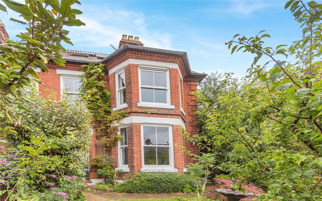 Property photo 1 of 16 133 Earlham Road