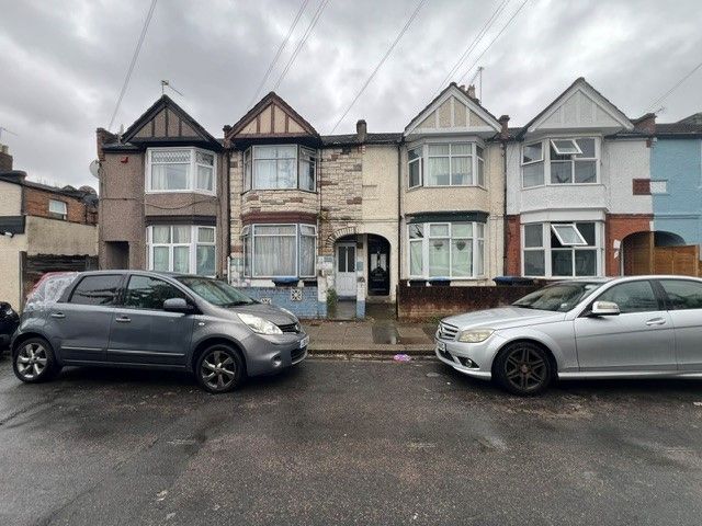 Property photo 2 of 13